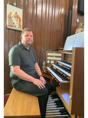 Kevin%20Donnelly%20and%20Choir%202025-05-18%20%2825%29 Kevin%20Donnelly%20and%20Choir%202025-05-18%20%2825%29